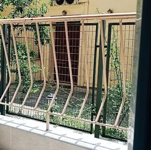 Ibis Close To Aristotelous Square