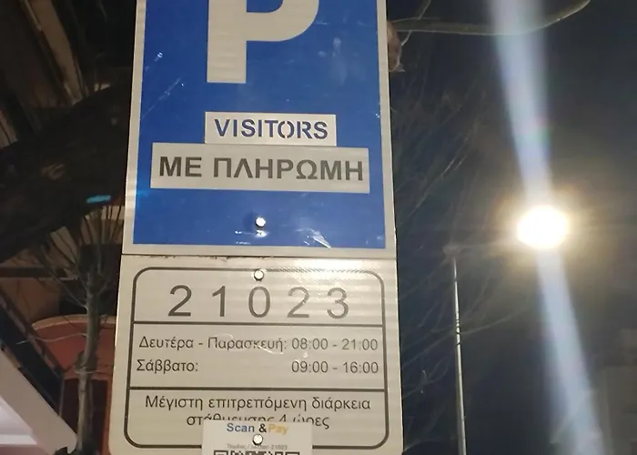 Ibis Close To Aristotelous Square *